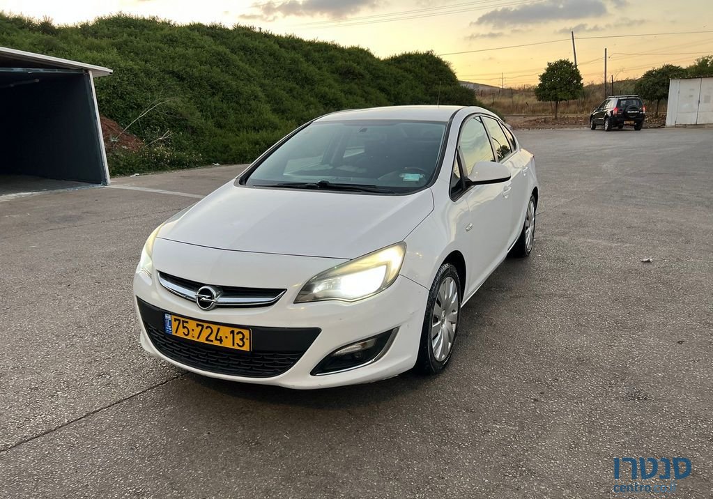 2013' Opel Astra אופל אסטרה photo #1