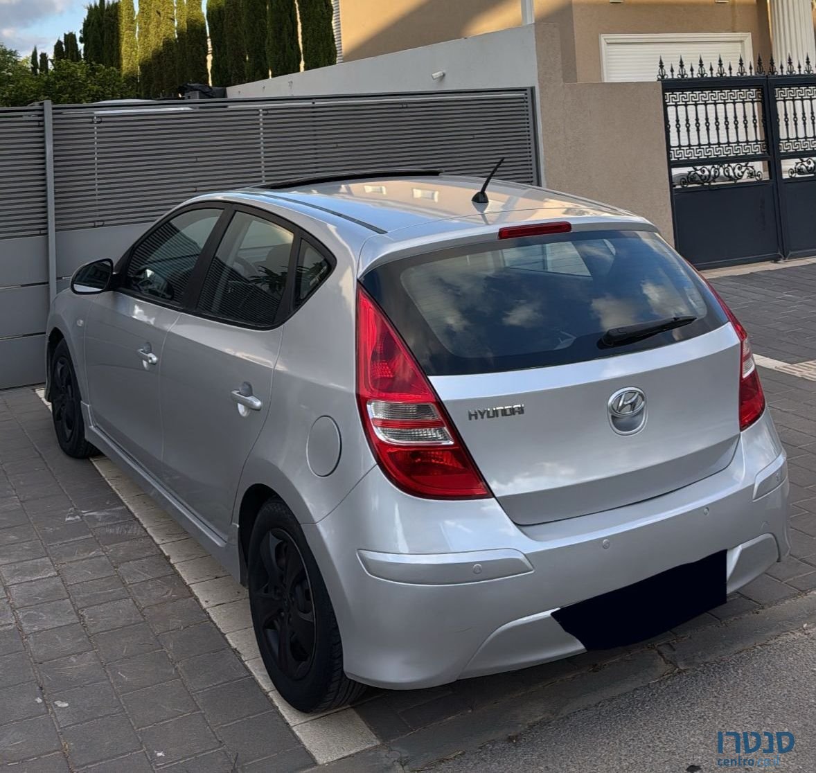2011' Hyundai i30 יונדאי photo #1