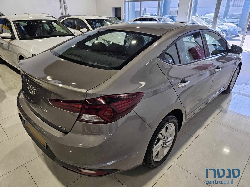 2020' Hyundai Elantra photo #3