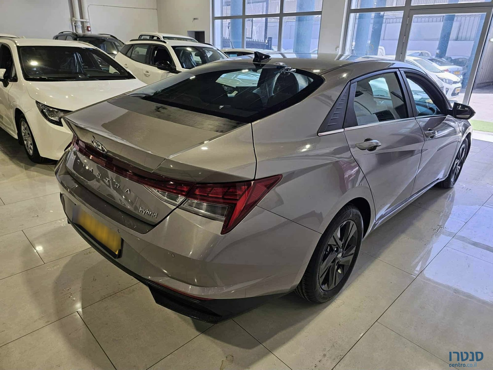 2022' Hyundai Elantra photo #3