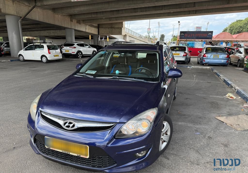 2011' Hyundai i30 יונדאי photo #1