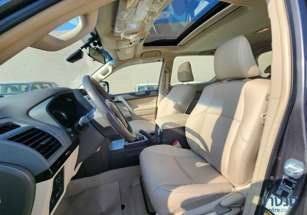 2019' Toyota Land Cruiser טויוטה לנד קרוזר photo #6