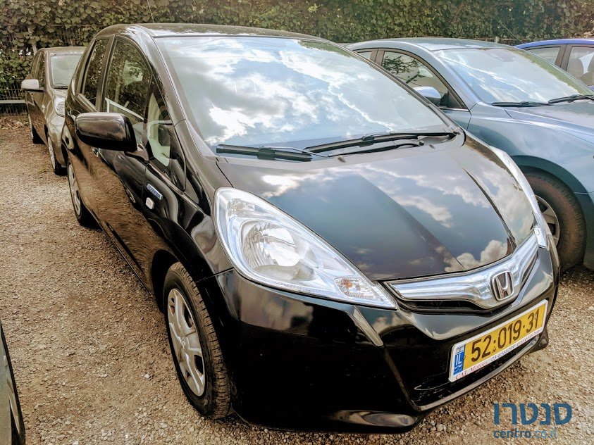 2014' Honda Jazz photo #2