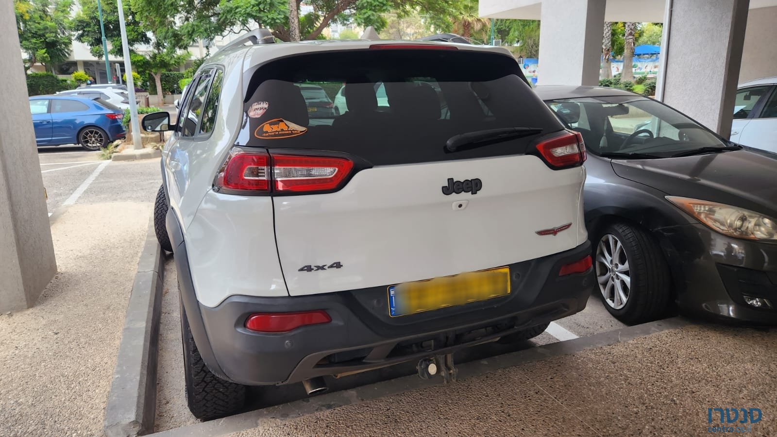 2015' Jeep Cherokee photo #1