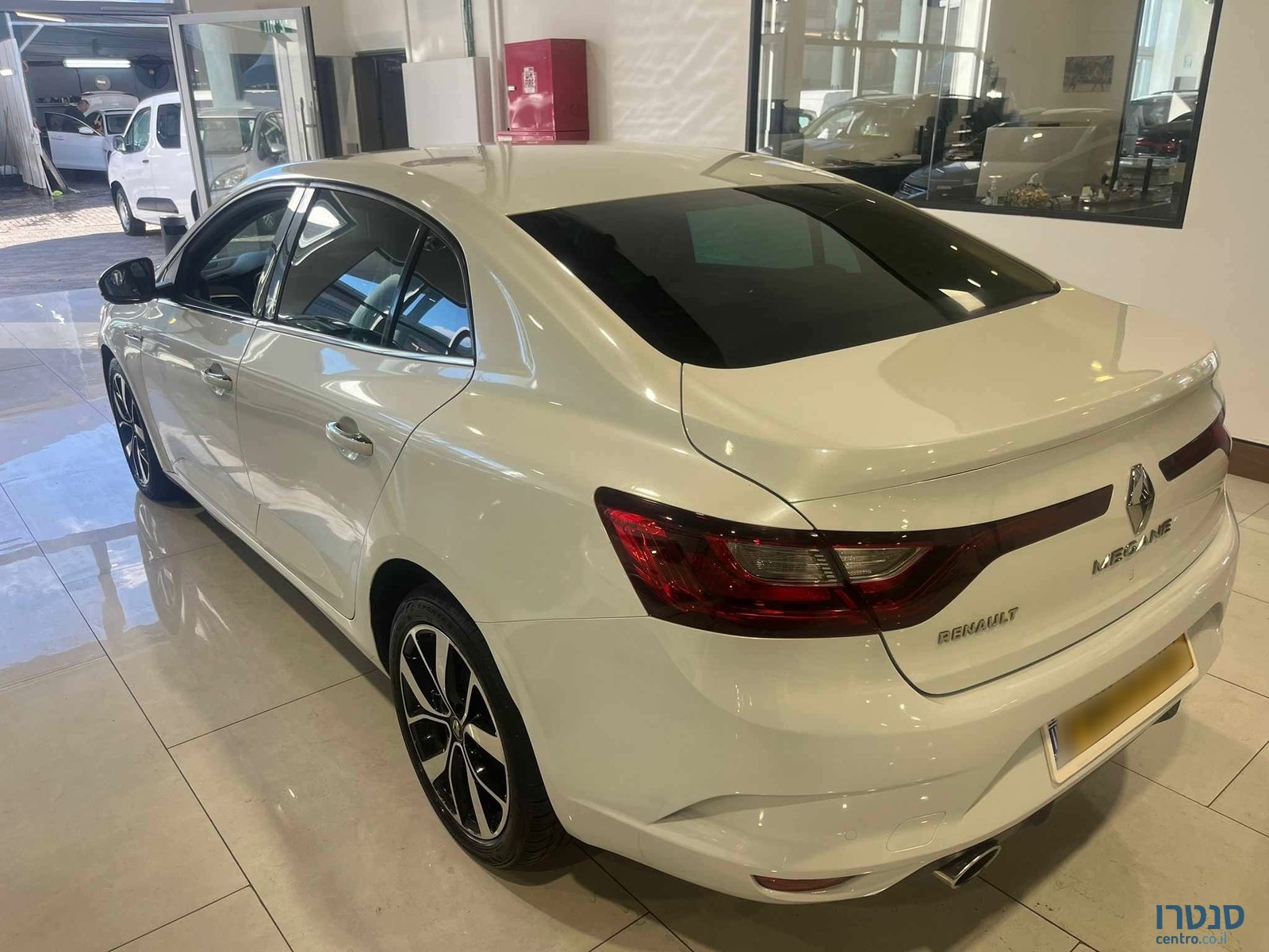 2020' Renault Megane photo #4