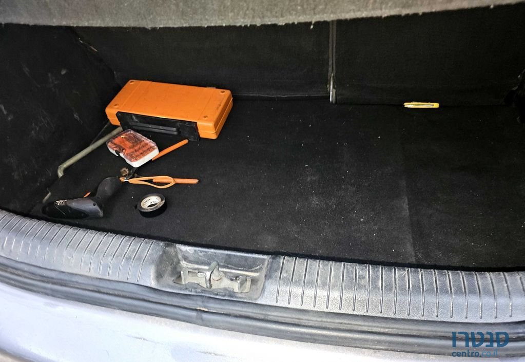 2011' Hyundai i20 יונדאי photo #4