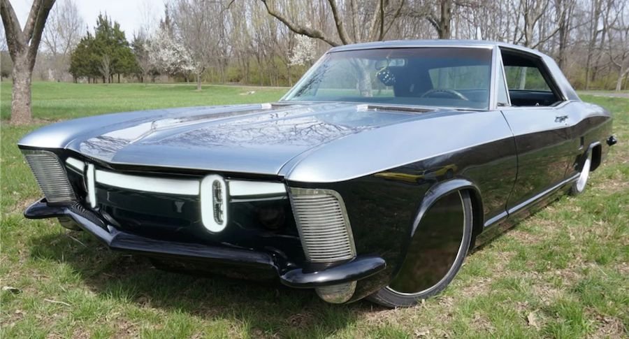 Buick Riviera R1T Looks Like the Gloomy EV Poster Child of a Dystopian Rivian Past