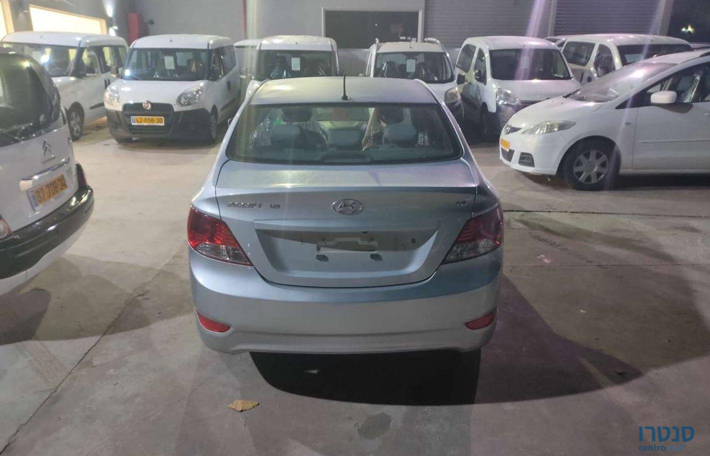 2016' Hyundai i25 יונדאי photo #2