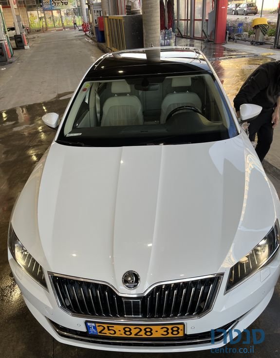 2016' Skoda Superb סקודה סופרב photo #1