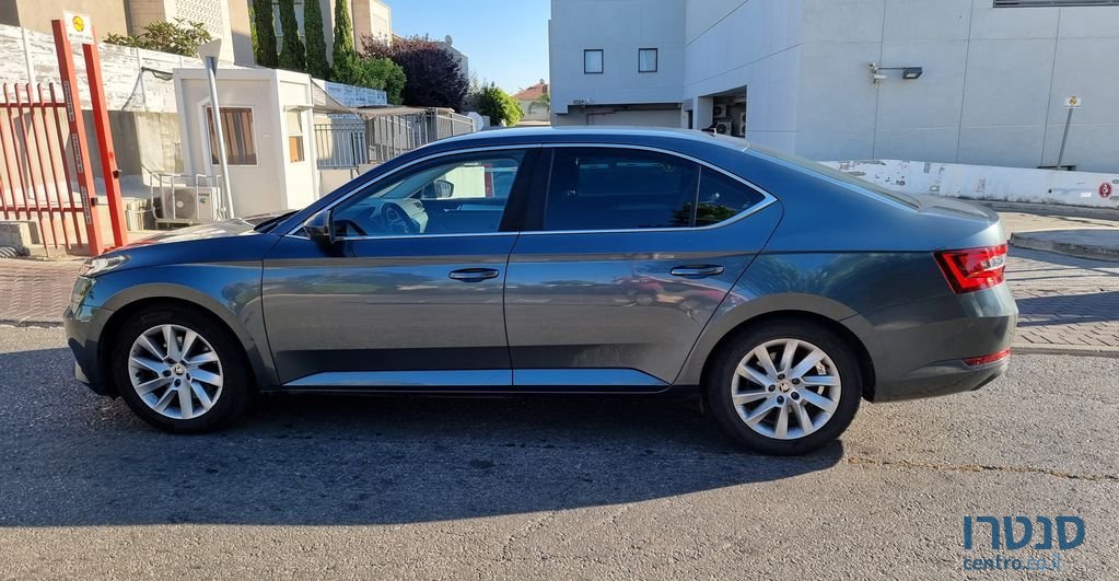 2016' Skoda Superb סקודה סופרב photo #1