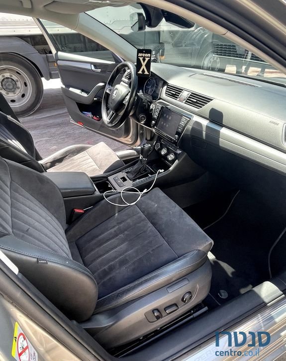 2018' Skoda Superb סקודה סופרב photo #6