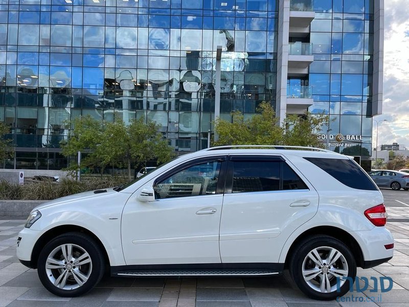 2011' Mercedes-Benz Ml Class מרצדס photo #3