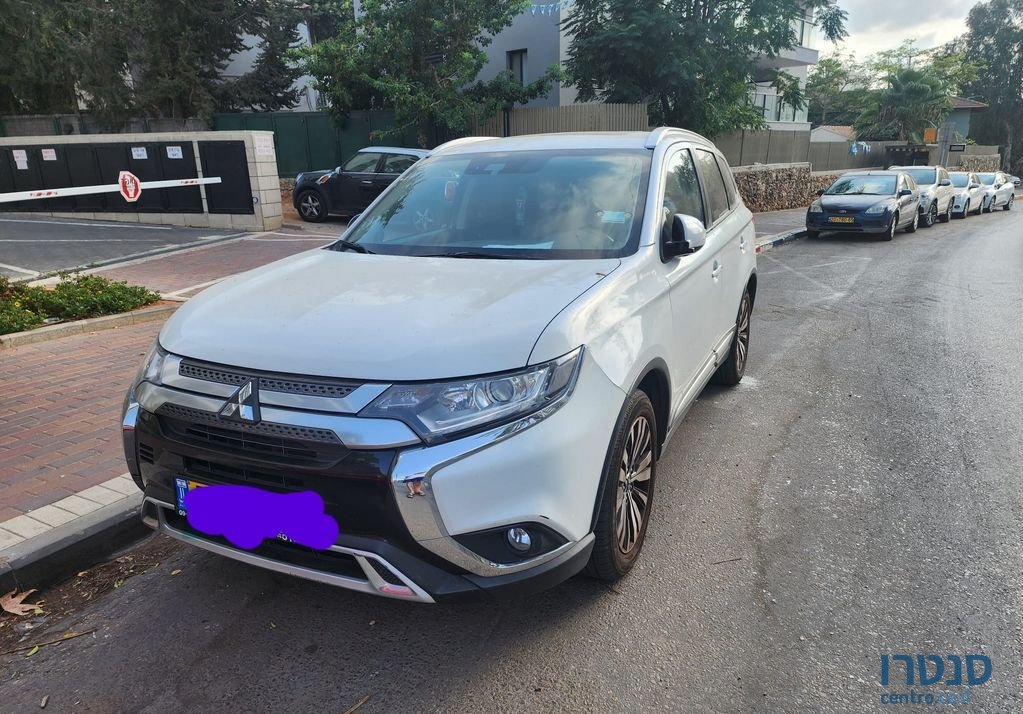 2019' Mitsubishi Outlander מיצובישי אאוטלנדר photo #2