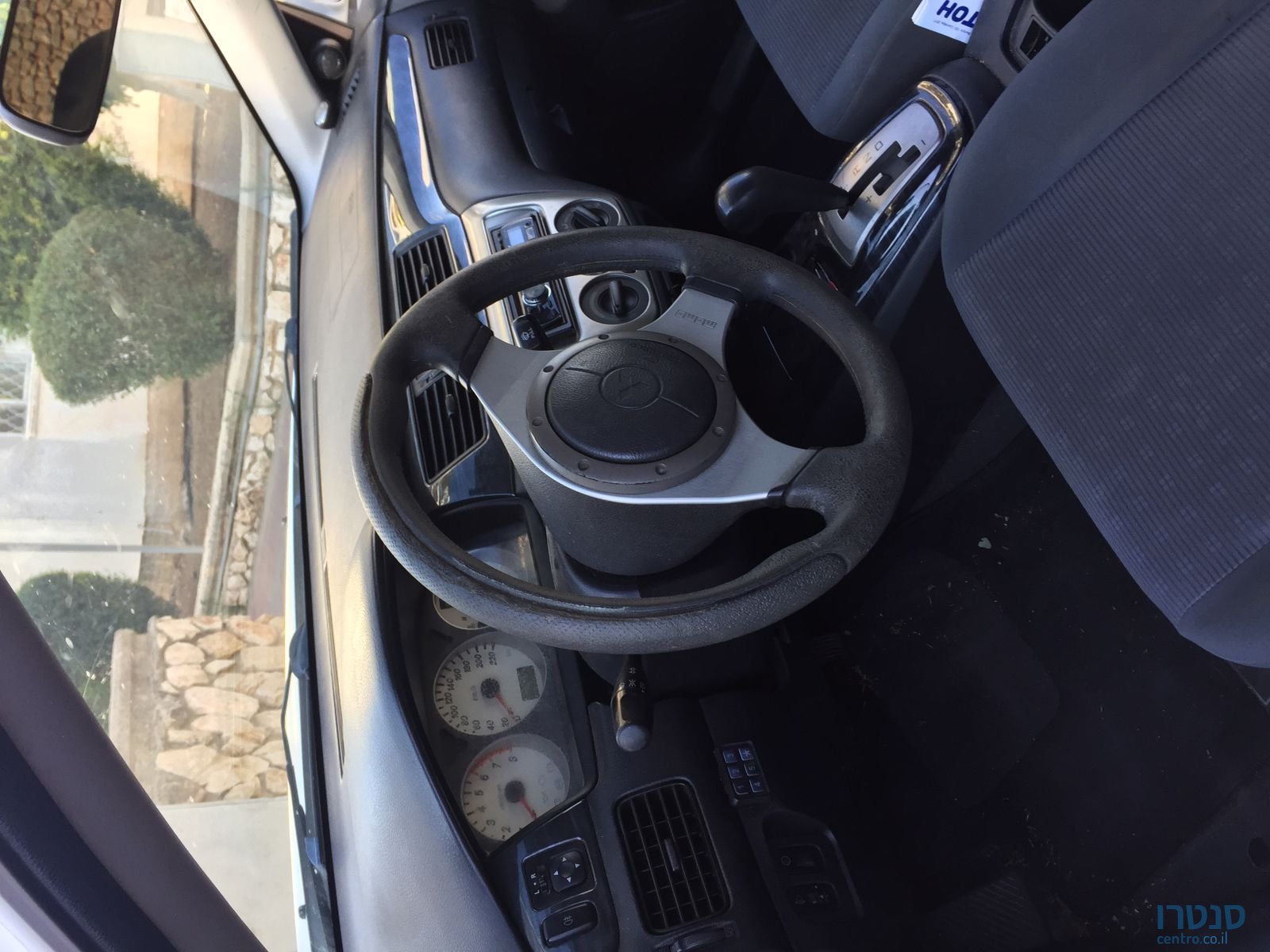 2005' Mitsubishi Lancer photo #5