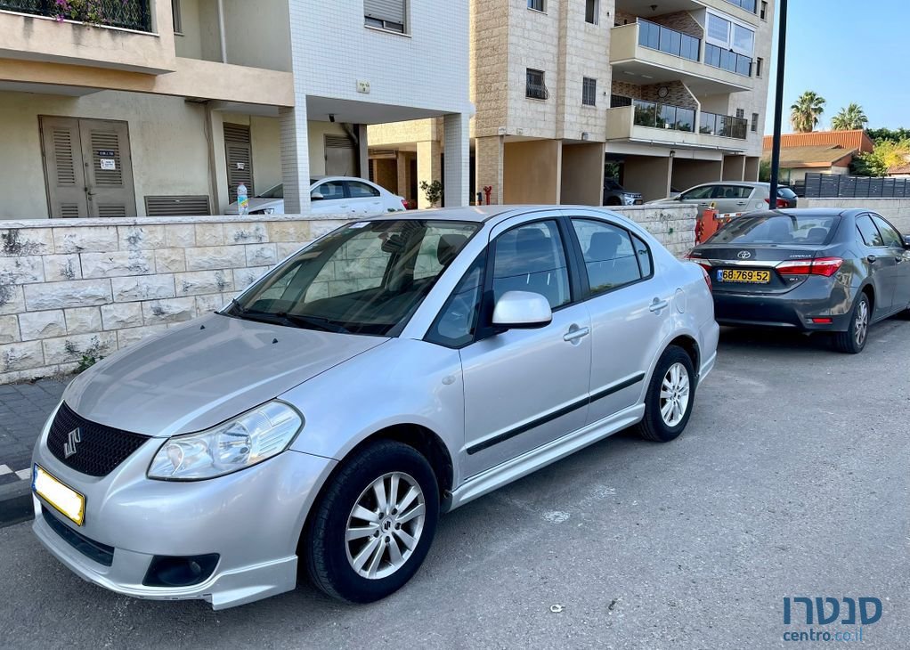 2011' Suzuki SX4 סוזוקי photo #2