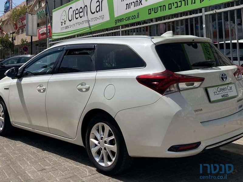 2017' Toyota Auris טויוטה אוריס photo #3