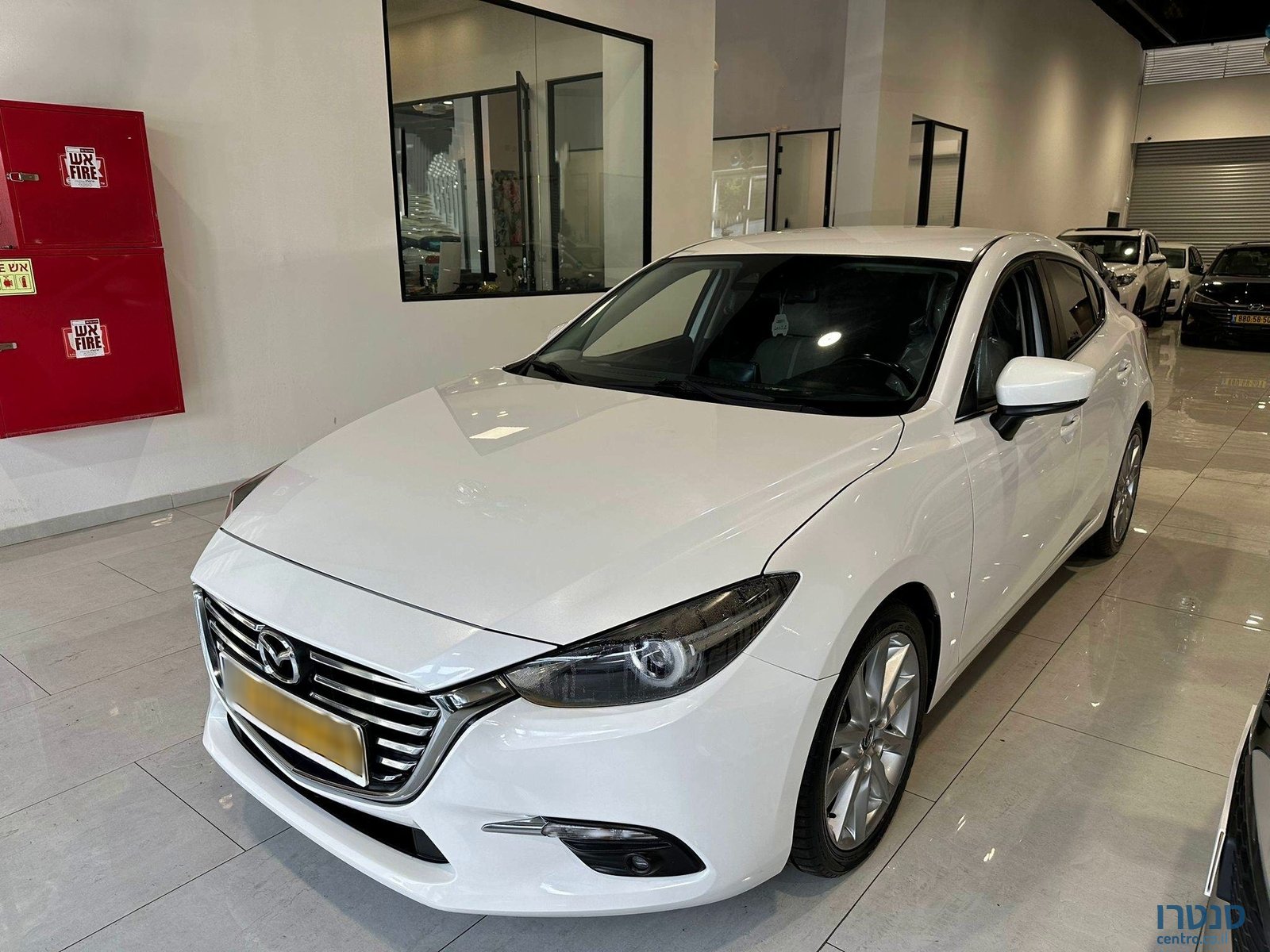 2017' Mazda 3 photo #1