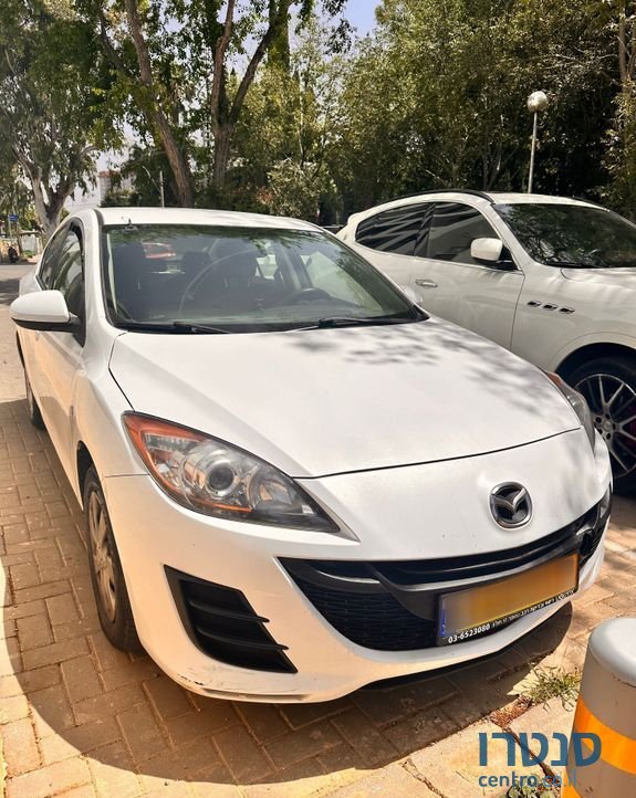 2011' Mazda 3 מאזדה photo #1