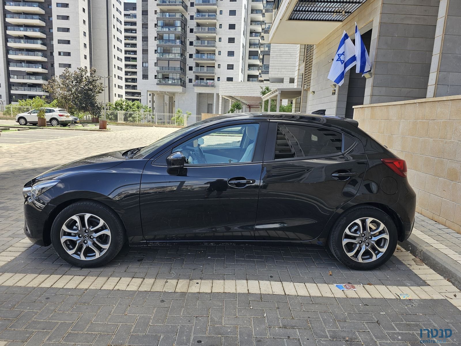 2020' Mazda 2 מאזדה photo #2