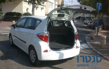 2011' Toyota Space Verso טויוטה ספייס ורסו photo #3