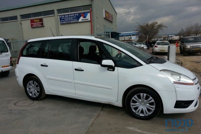 2009' Citroen Grand C4 Picasso photo #1