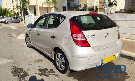 2010' Hyundai I30 i30 יונדאי photo #3