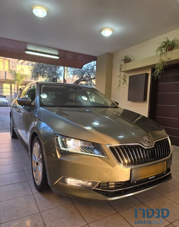 2018' Skoda Superb סקודה סופרב photo #1
