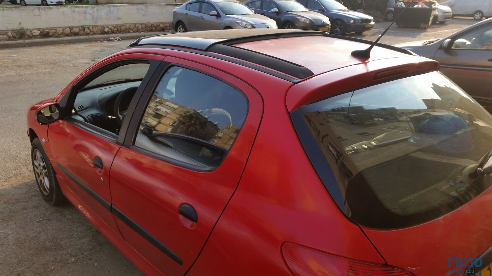 2001' Peugeot 206 photo #2