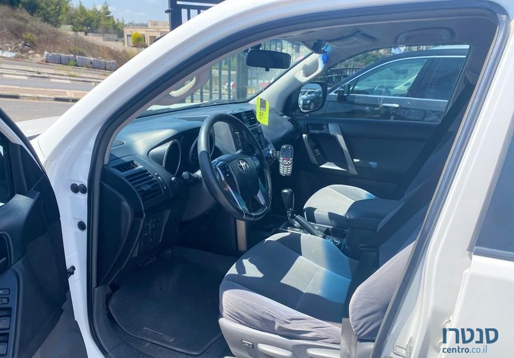 2012' Toyota Land Cruiser טויוטה לנד קרוזר photo #5