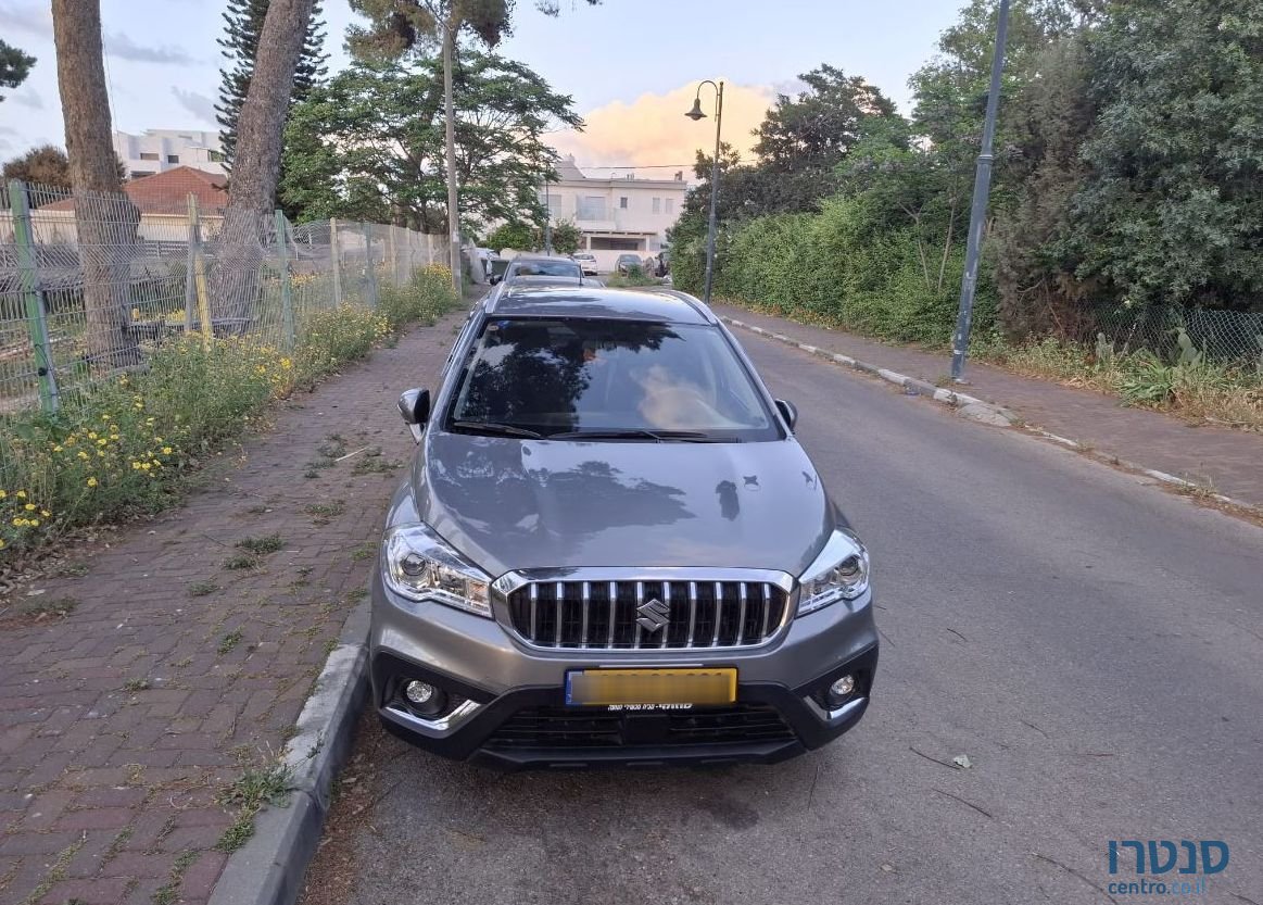 2018' Suzuki SX4 סוזוקי קרוסאובר photo #3