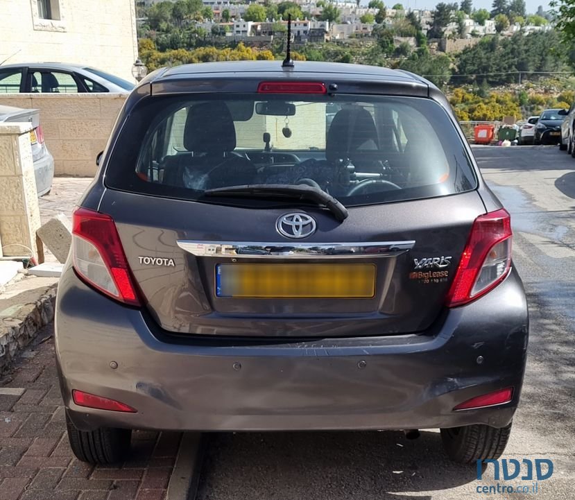 2012' Toyota Yaris טויוטה יאריס photo #3