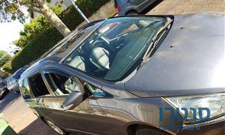 2008' Mitsubishi Grandis מיצובישי גרנדיס photo #2