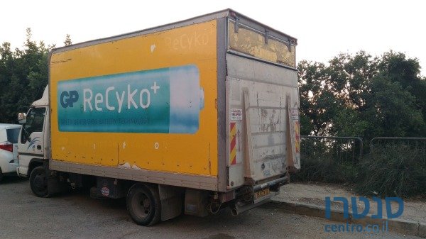 2005' Isuzu Sumo photo #2