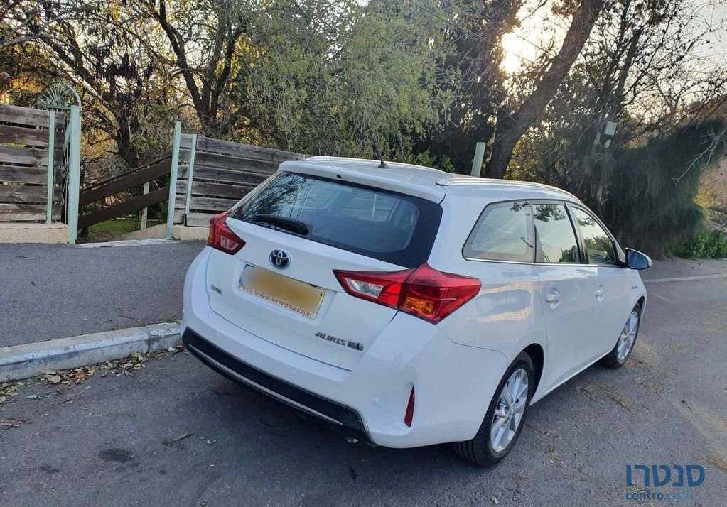 2015' Toyota Auris טויוטה אוריס photo #4