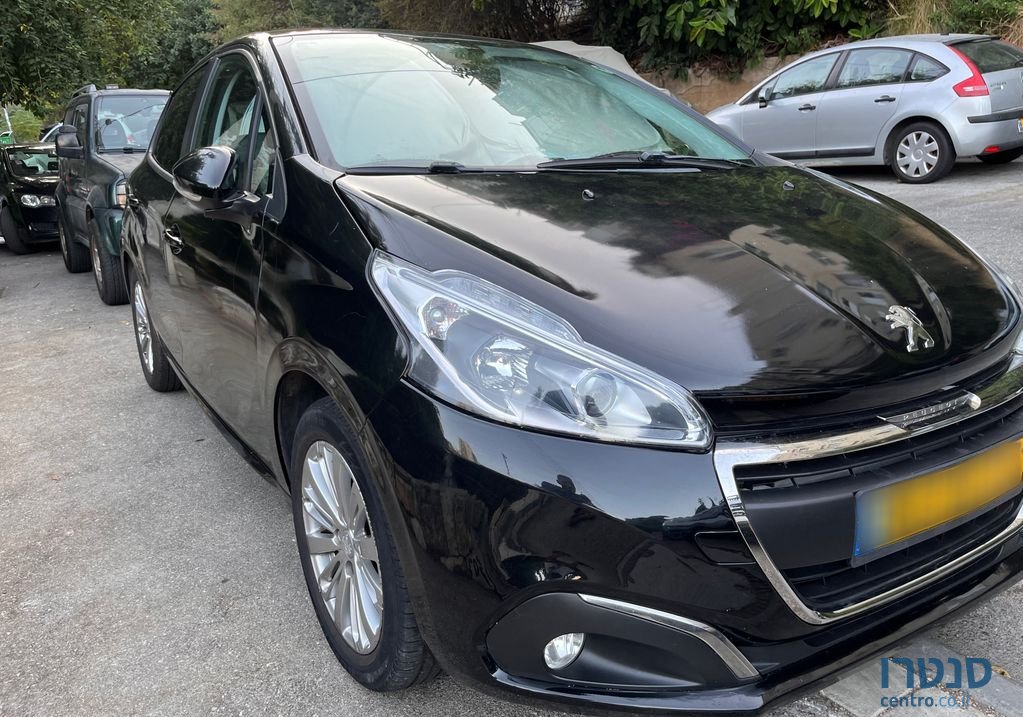 2016' Peugeot 208 פיג'ו photo #3