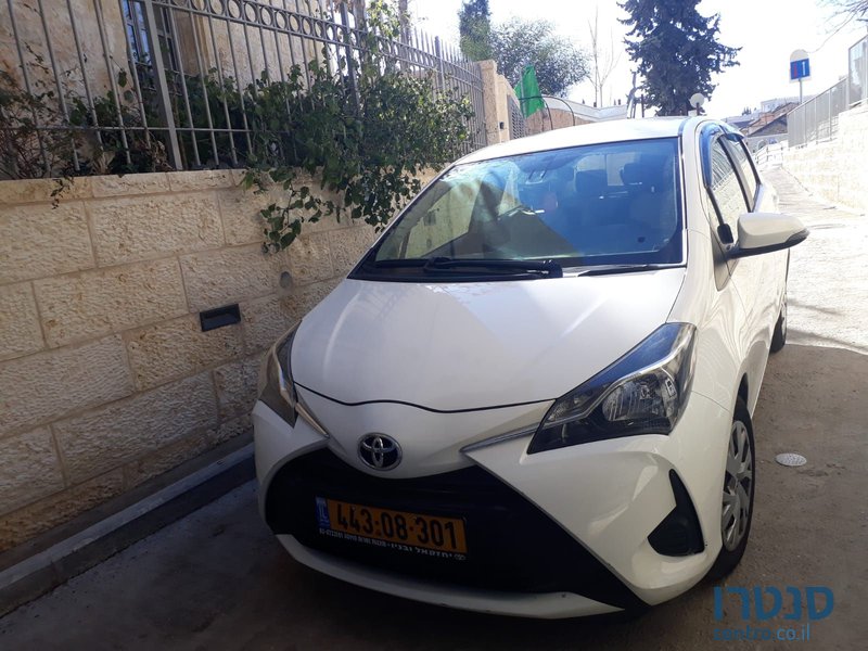 2018' Toyota Yaris טויוטה יאריס photo #3