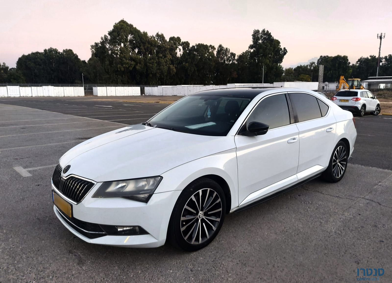 2016' Skoda Superb סקודה סופרב photo #2