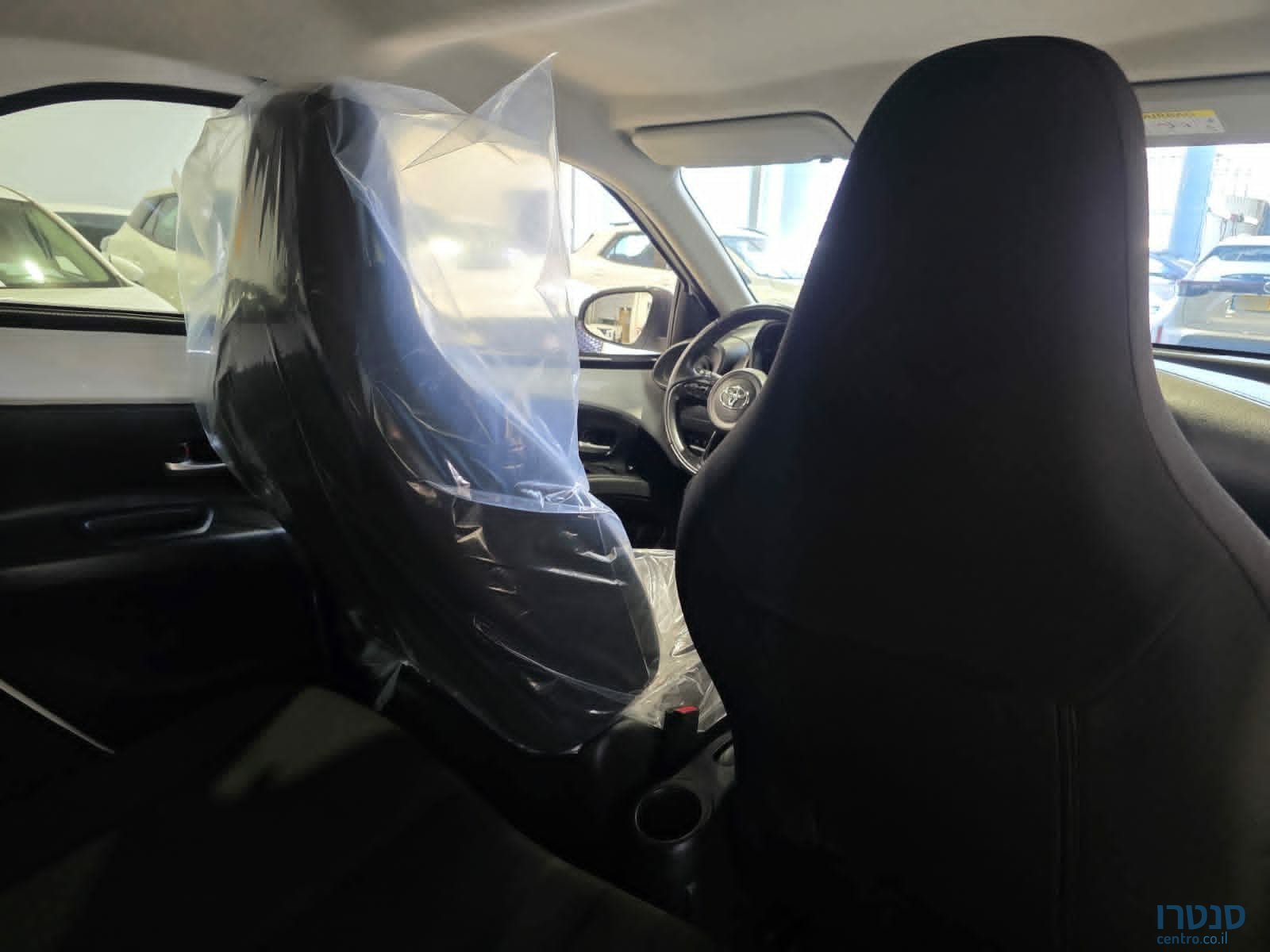 2023' Toyota Aygo photo #6