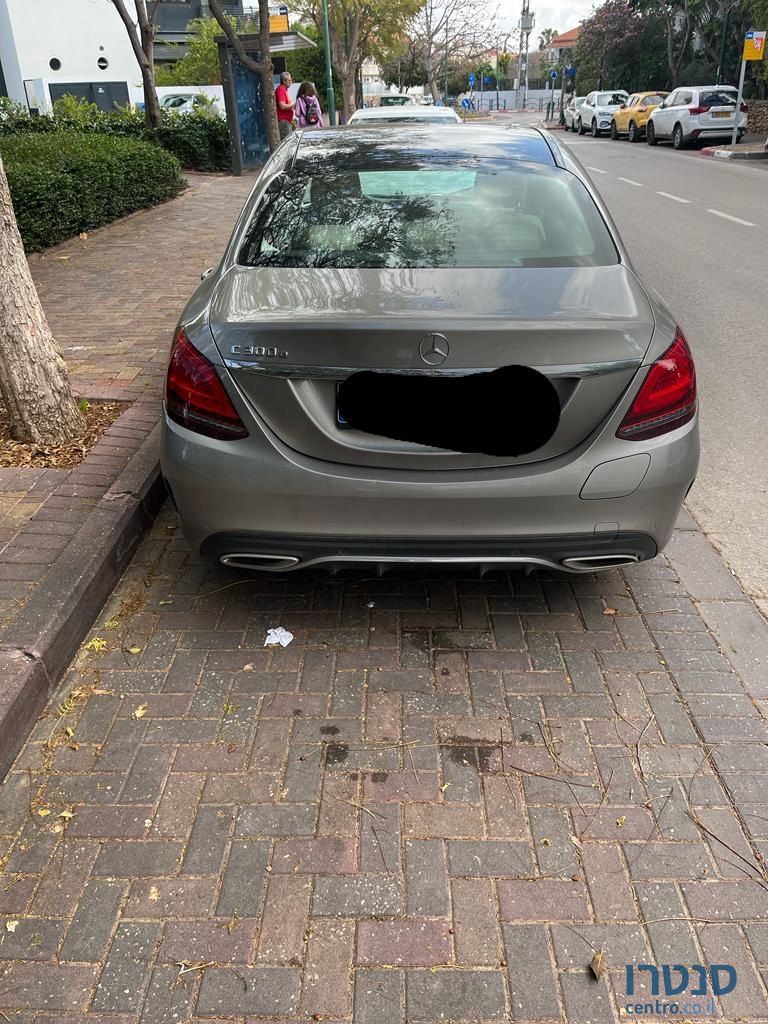 2020' Mercedes-Benz 300 מרצדס photo #3