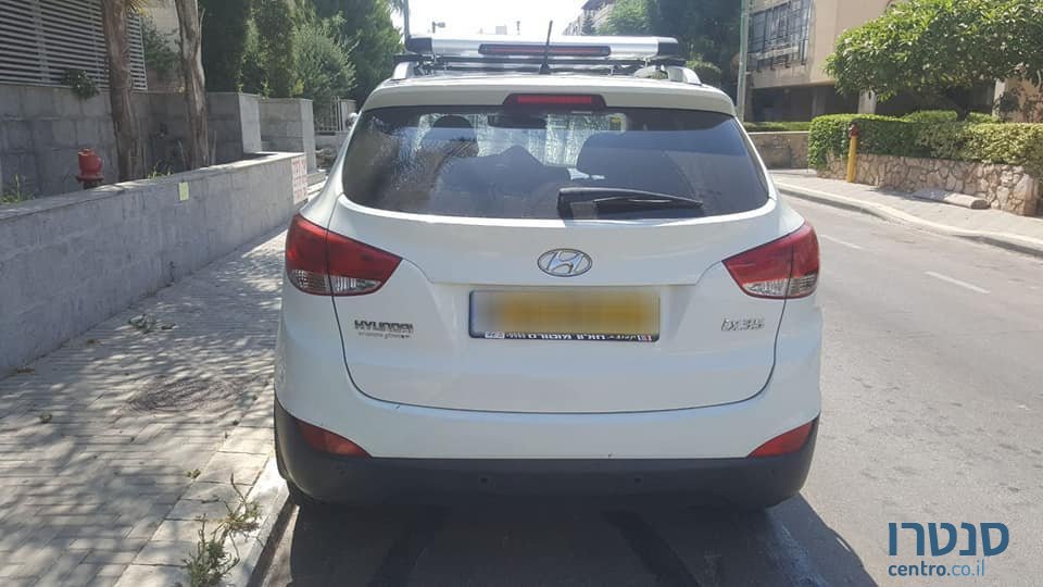 2010' Hyundai ix35 photo #6