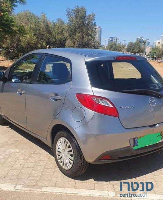 2010' Mazda 2 מאזדה 2 photo #3