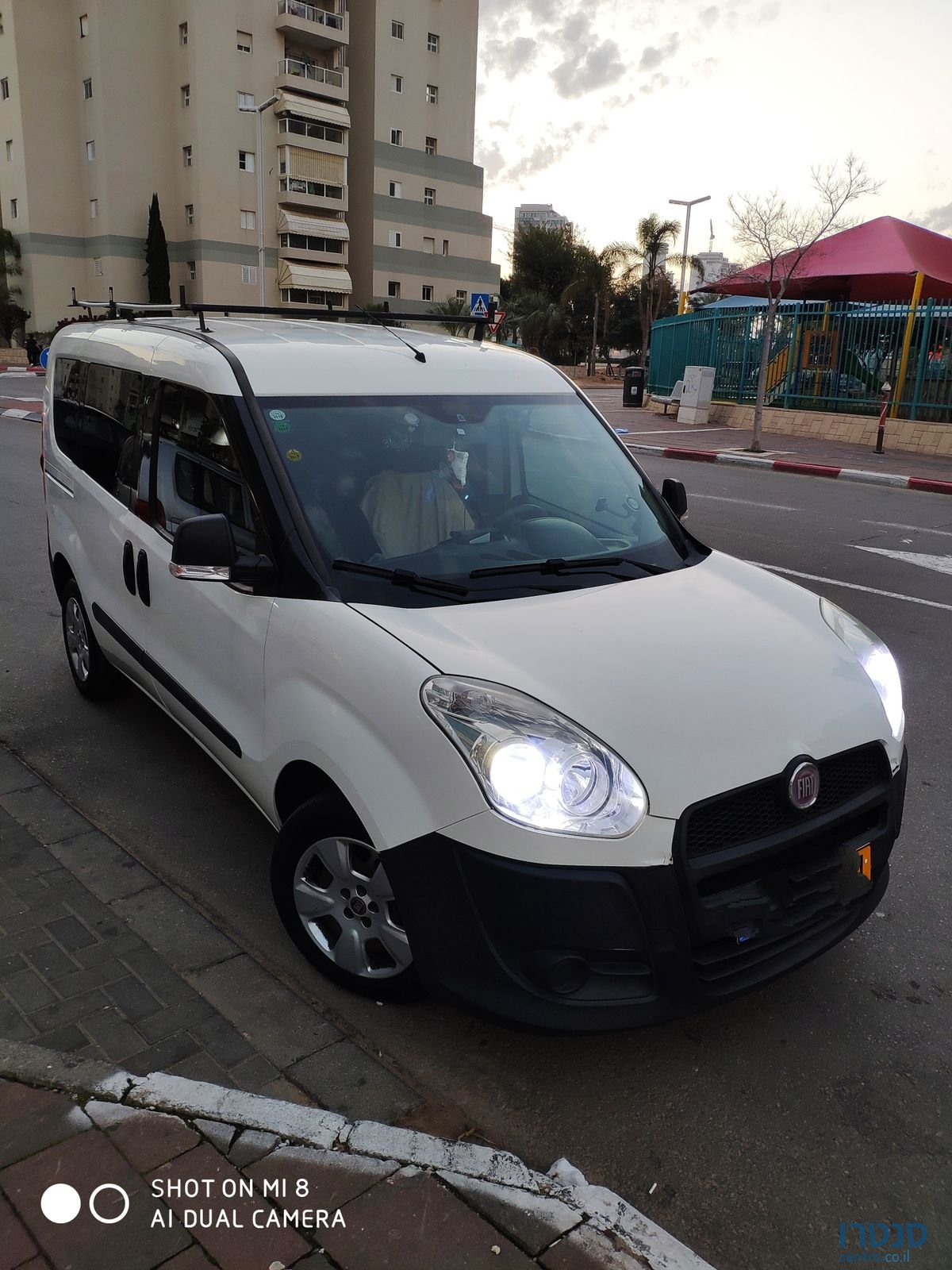 2013' Fiat Doblo photo #2