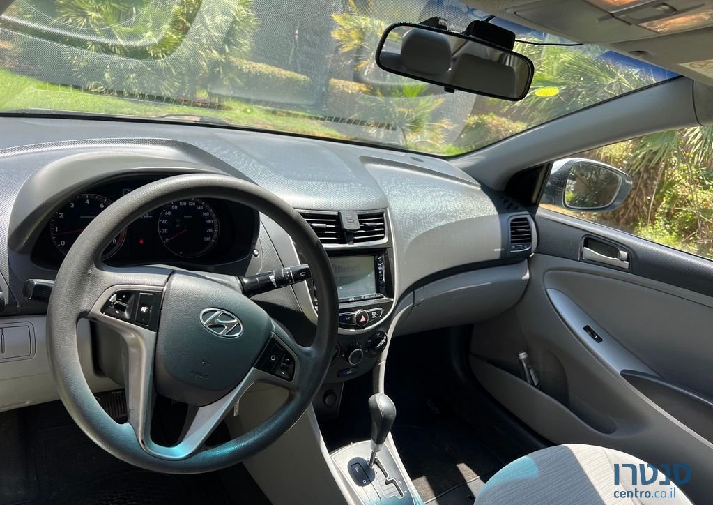 2015' Hyundai i25 יונדאי photo #6