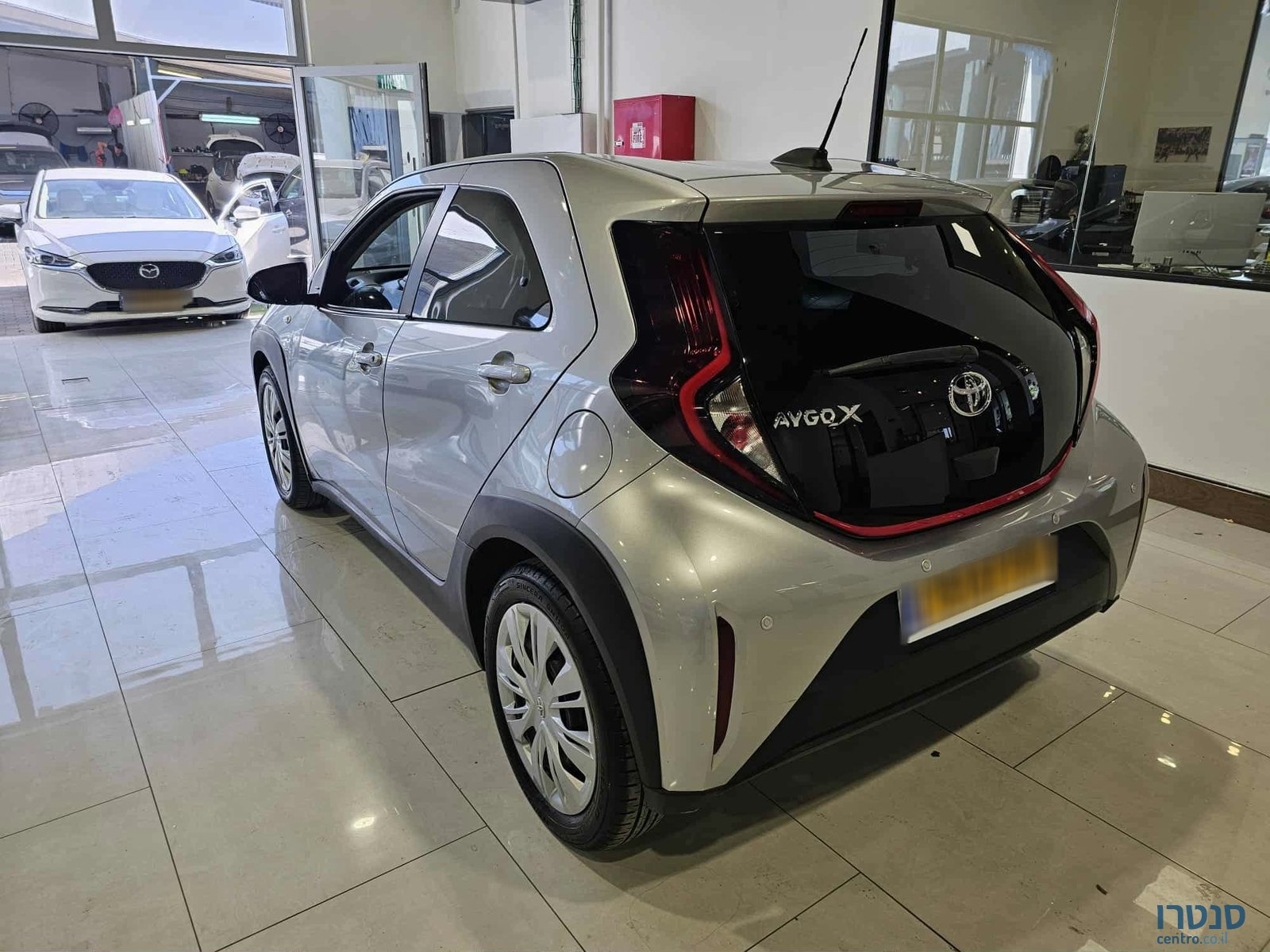 2022' Toyota Aygo photo #4