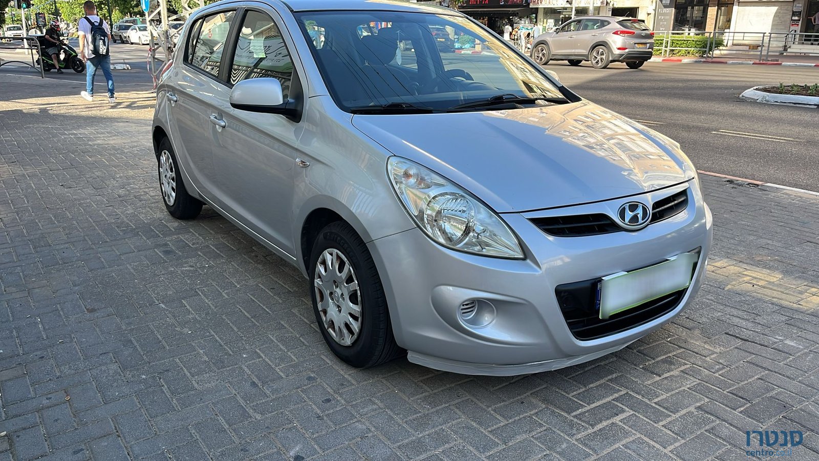 2012' Hyundai i20 photo #5