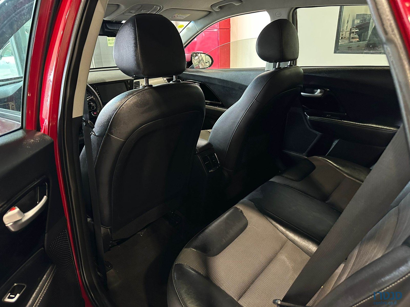 2018' Kia Niro EX photo #6