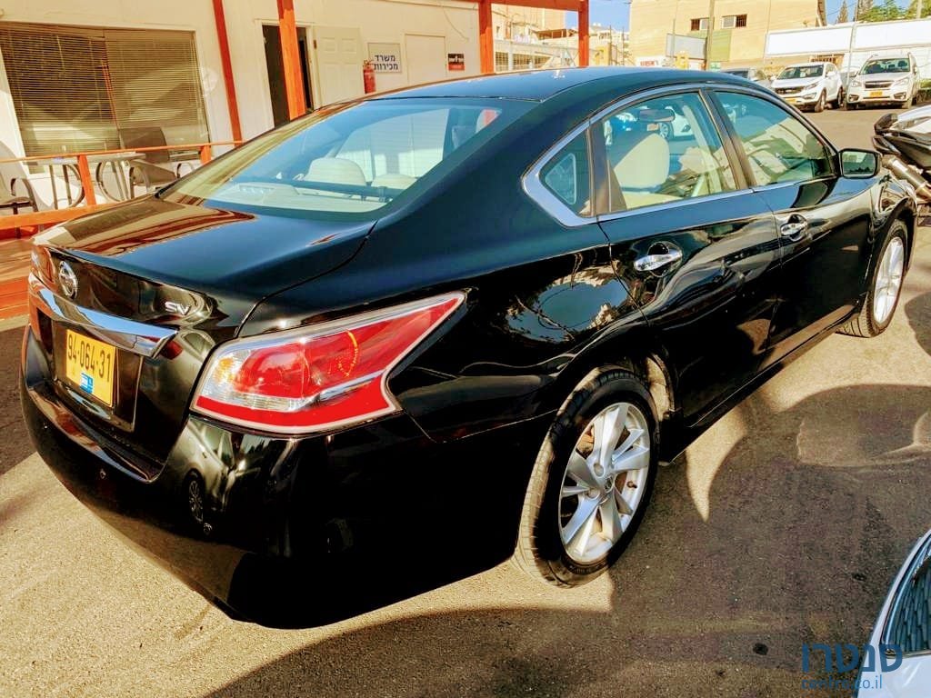 2015' Nissan Altima photo #3