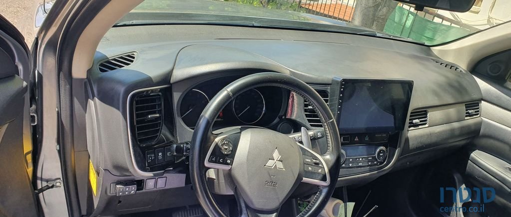 2013' Mitsubishi Outlander מיצובישי אאוטלנדר photo #2