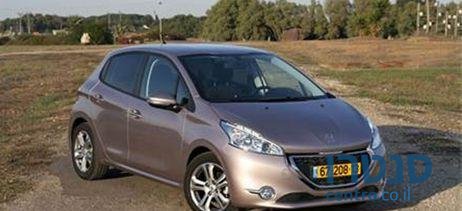 2012' Peugeot 208 208 פיג'ו photo #2