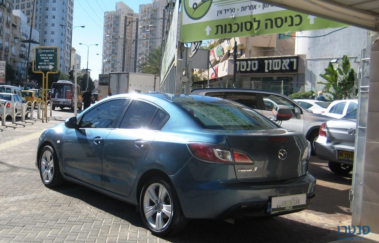 2010' Mazda 3 photo #4